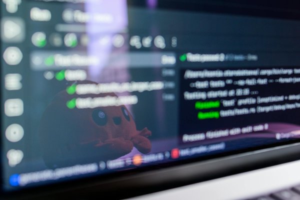 Transforming Logistics: How AI is Revolutionizing Operational Efficiency